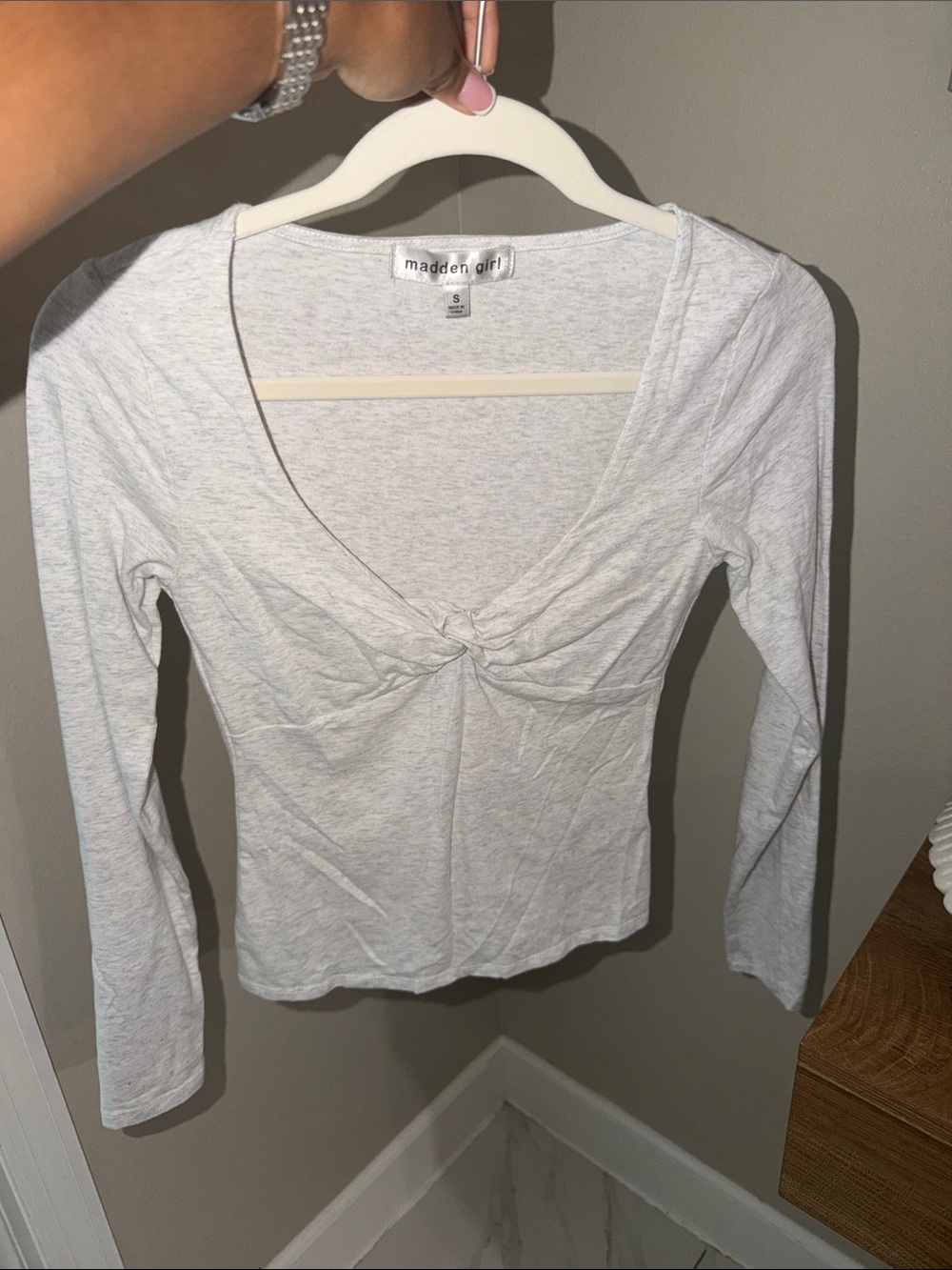Madden Girl Light Gray Twist-Front Long Sleeve Top